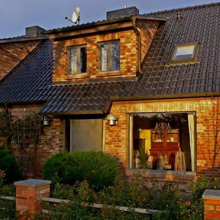 Ferienwohnung In Peetzig Am See Angermunde Esterno foto