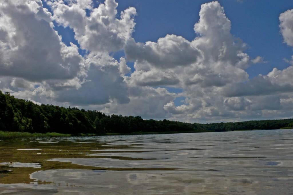 Ferienwohnung In Peetzig Am See Angermunde Esterno foto